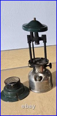 1948 Coleman 242C Lantern Coleman Lamp & Stove Co. FOR PARTS OR PROJECT