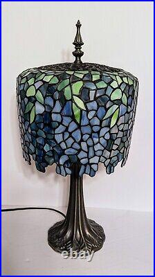 22 Tiffany Style Wisteria Table Lamp Stained Glass Excellent Condition