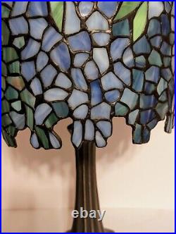 22 Tiffany Style Wisteria Table Lamp Stained Glass Excellent Condition