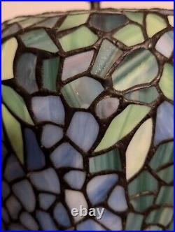 22 Tiffany Style Wisteria Table Lamp Stained Glass Excellent Condition