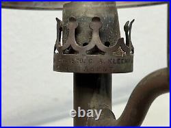 ANTIQUE VINTAGE 19 th. C. AMERICAN EAPG KEROSENE OIL STUDENT LAMP PARTS BASE