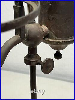ANTIQUE VINTAGE 19 th. C. AMERICAN EAPG KEROSENE OIL STUDENT LAMP PARTS BASE