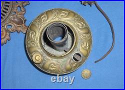 Antique Oil Banquet HandPainted Daisies Electrified Not Working Parts or Repair