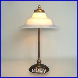 Elegant type deco desk Chemnitz unique piece table lamp Berlin