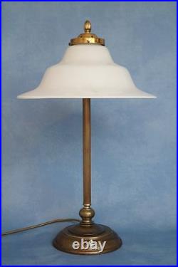 Elegant type deco desk Chemnitz unique piece table lamp Berlin