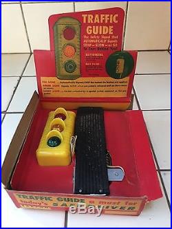 LQQK! NOS Vintage TRAFFIC GUIDE Light for your Car Truck Stop Lamp Antique NEW