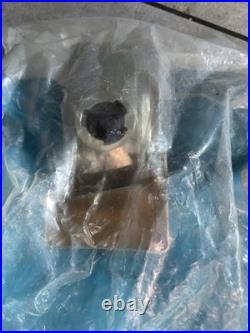 NOS Vintage Ford Lamp Pair E1DZ-130200 / 13201-A ASY Parts Part New Old Stock