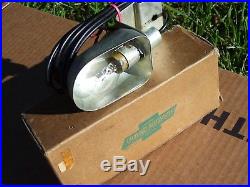 Original 1959 GM Chevrolet Accessory Lamp Unit Underhood Vintage jw hobbs nos
