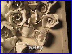 R700 Vtg Lot of 100 Porcelain Flowers Lamp Chandelier Parts White Capodimonte