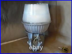 REGENT LIGHTING CORP. 13 by 16 1/2 VINTAGE STREET LAMP. CLEAN UNTESTED PARTS