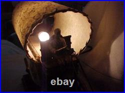 VINTAGE United Clock Model No. 550 Covered Wagon Brass Lamp / Clock Works Great