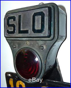 VTG ANTIQUE SLO TAIL LAMP STOP LIGHT SLOW 1920s CAR & LICENSE PLATE ILLINOIS 42