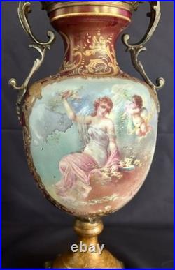 VTG. Sevres Signed French Style Porcelain Table Lamp withBrass Fittings (As-Is)