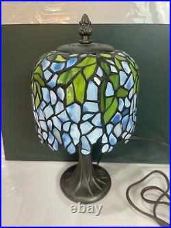 Vintage 12 Tiffany Style Wisteria Table Lamp Leaded Stained Glass Blue Green