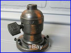 Vintage Antique Japanned Finish Copper Hubbell Light Lamp Socket with Fitter L1