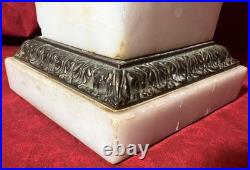 Vintage Classical Brass Mounted Albaster Fluted Column Accent Table Lamp Italian
