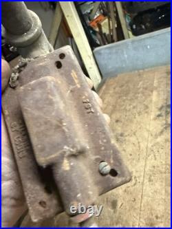 Vintage Gas Pump Electrical Conduit Lamp Light Switch 75T Killark ST Louis Parts