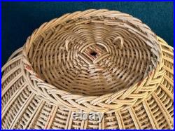 Vintage White Wicker Rattan Hanging Swag Table Lamp White Wicker Vintage Shade Vintage White Wicker Rattan Hanging Swag Table Lamp White Wicker Vintage Shade