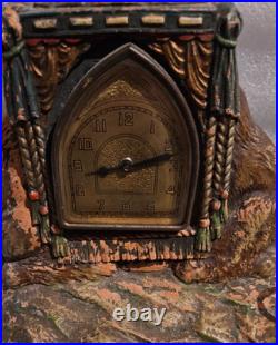 Vintage de luxe art clock / the lux clock mfg. Co. CAMEL LAMP CLOCK for parts